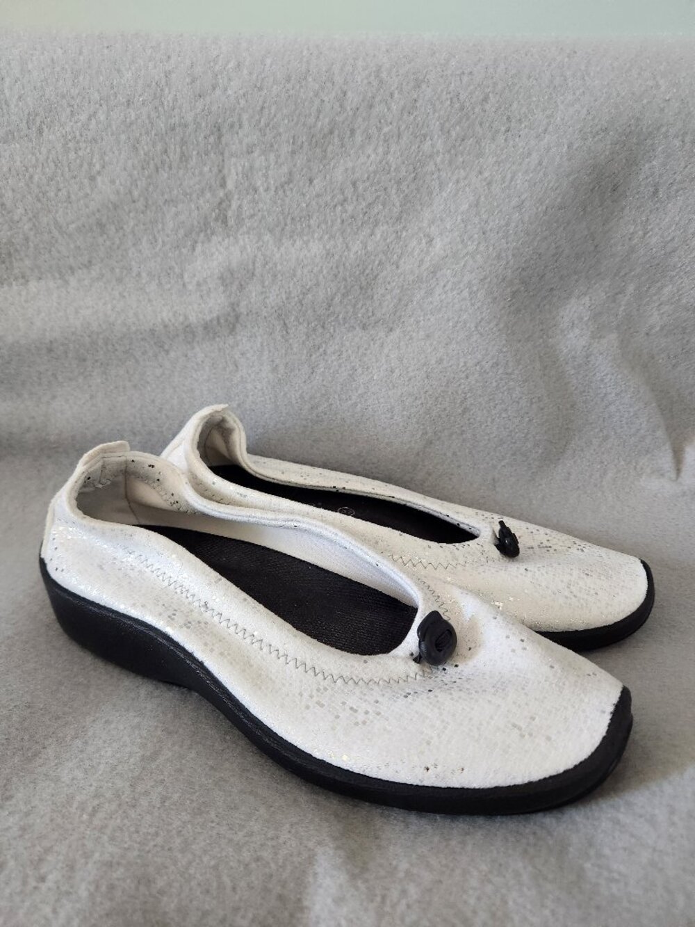 Arcopedico Shoes Women's 37 EU 6.5 US White Sparkle Lightweight Arch Support